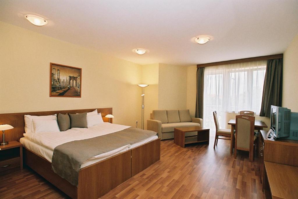 Panorama Wellness Apartman Hotel Hajdúszoboszló Esterno foto